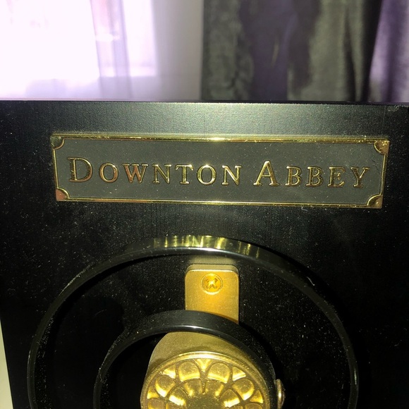 Gold Servants bell mounted on a Downtown Abbey sign. Downtown abbey fans! - Picture 3 of 6